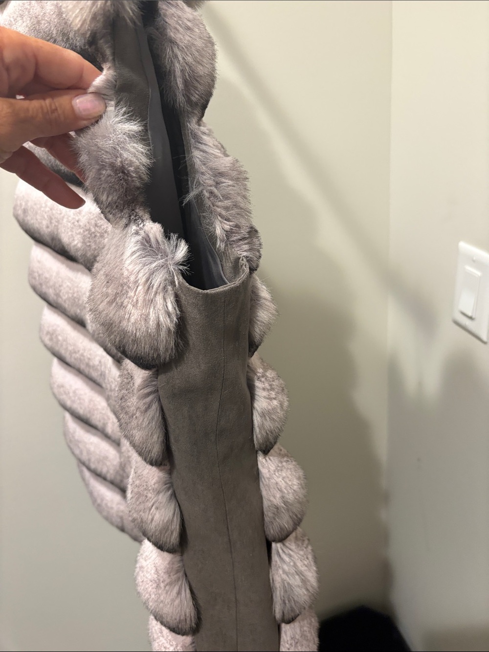 Plush Faux Fur Puffer Vest - Light Gray - Picture 3 of 8